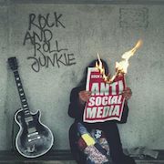 DVD/Blu-ray-Review: Rock And Roll Junkie - Anti Social Media